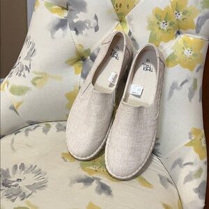 Time and Tru Beige Flats